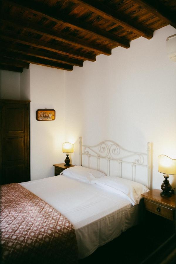 Fattoria Degli Usignoli Guest House San Donato in Fronzano Ngoại thất bức ảnh