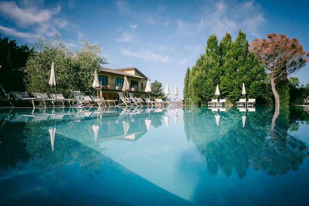 Fattoria Degli Usignoli Guest House San Donato in Fronzano Ngoại thất bức ảnh